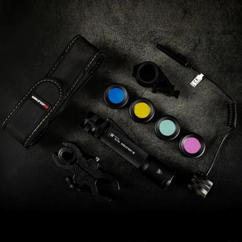 Ledlenser TAC7R Torch Outdoor Set