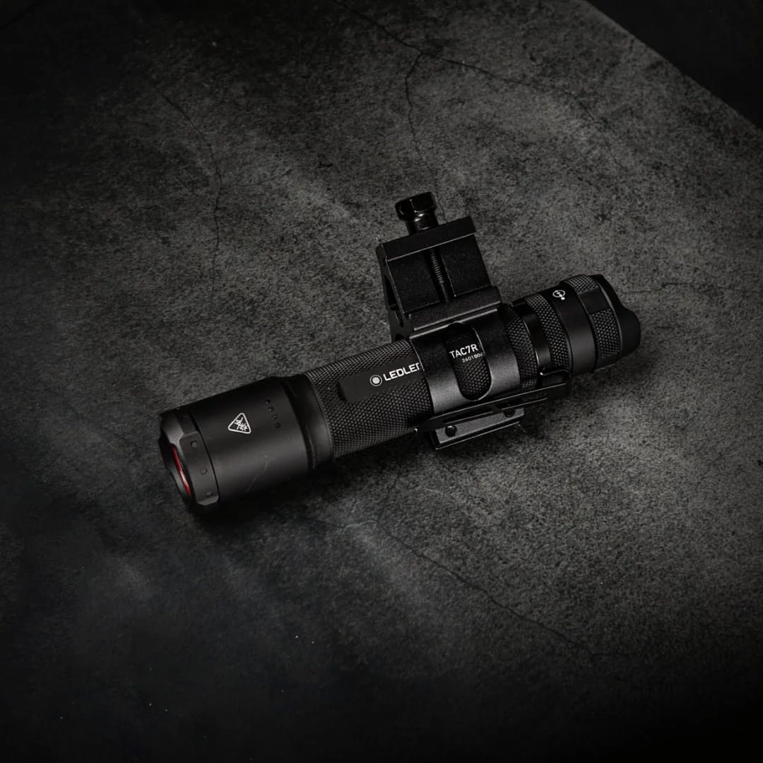 Ledlenser TAC7R Torch Outdoor Set